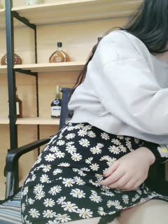 清纯萝莉天花板粉色情人油光丝袜女仆上演各姿势性爱 水嫩一线天白虎嫩B让人流水